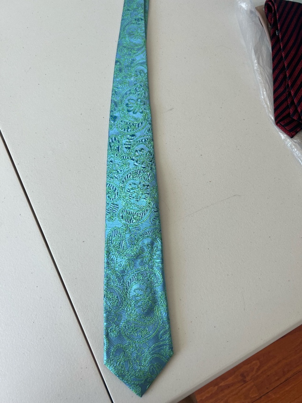 Lilly Pulitzer Men’s Via Palm Beach 100% Silk Necktie Blue Green
